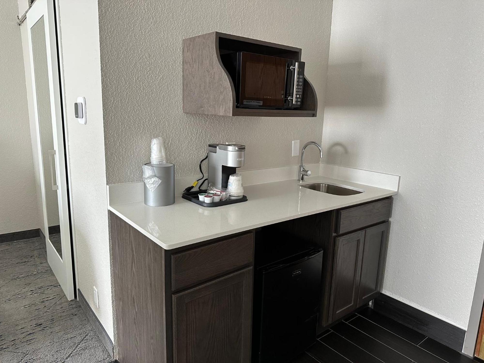 Holiday Inn Express & Suites Eden Prairie - Minneapolis By Ihg Dış mekan fotoğraf